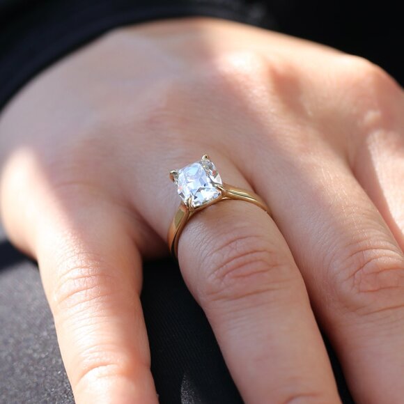 3.50 Carat Old Mine Cushion Brilliant Lab-Grown Diamond Ring Diamond Details - Picture 5 of 9